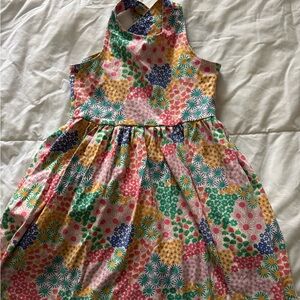 Hanna Andersson Girls' Multicolor Floral cross back Dress size 130(8)